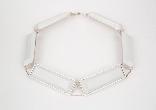 N1 McMahon, Shelly white necklace