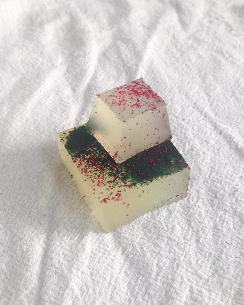 Whey jello with beetroot and spirulina powder for “hands please”, 2016 