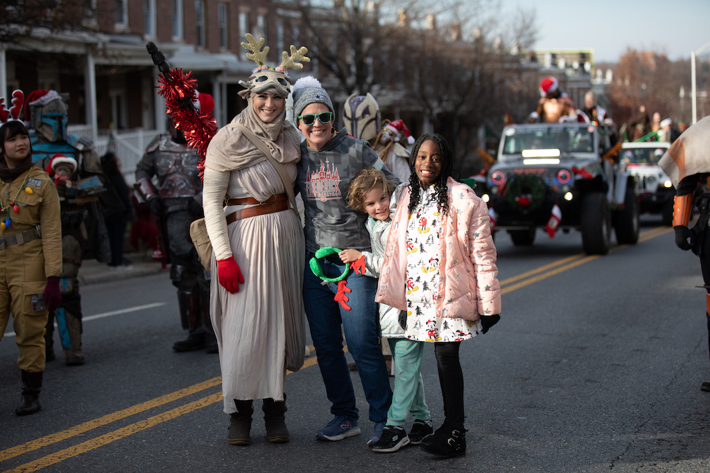Photos from the 2022 Baltimore Mayor’s Christmas Parade BmoreArt